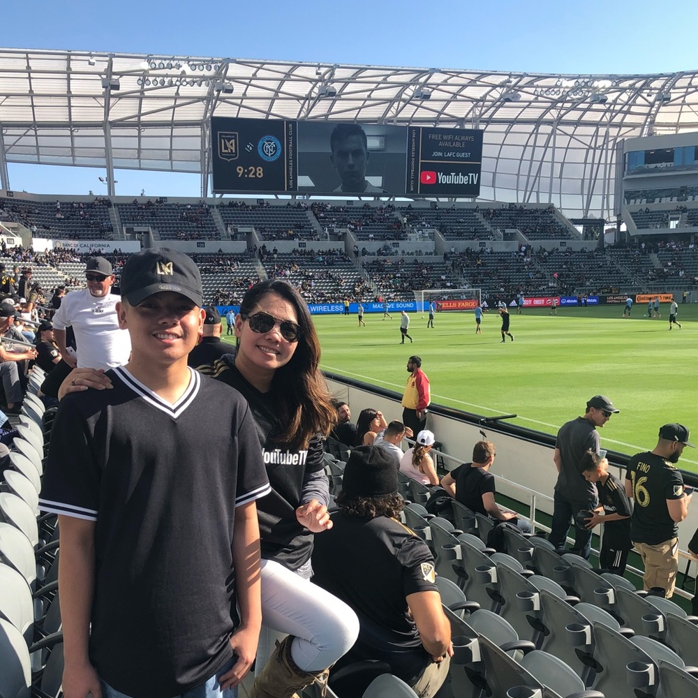 Meet your Posher, Lawrence